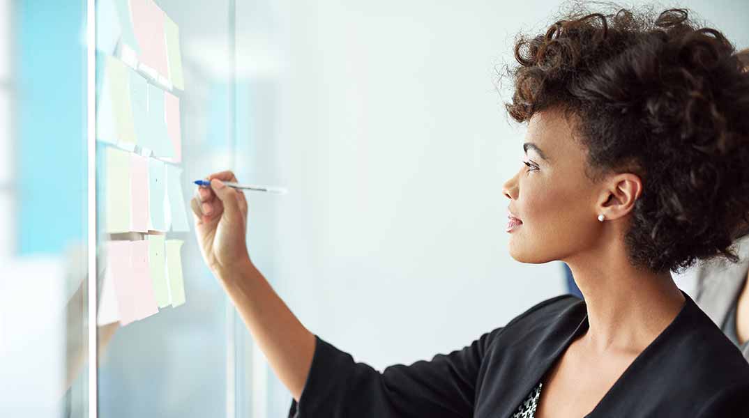 Accelerate Learning With Leadership Development at Scale